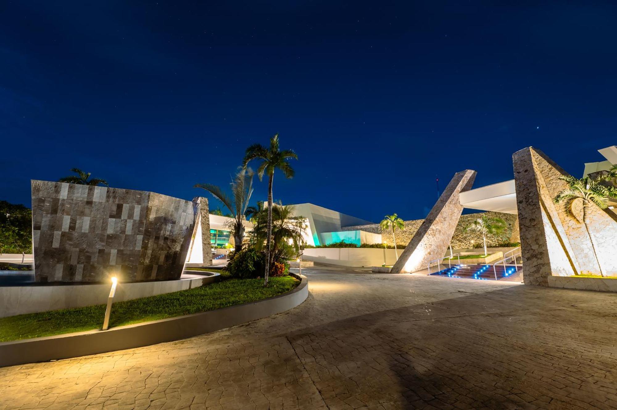 Grand Sirenis Riviera Maya Resort & Spa All Inclusive Akumal Exterior photo